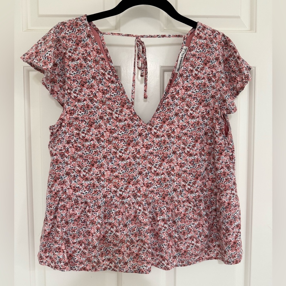 Abercrombie & fitch pink floral top